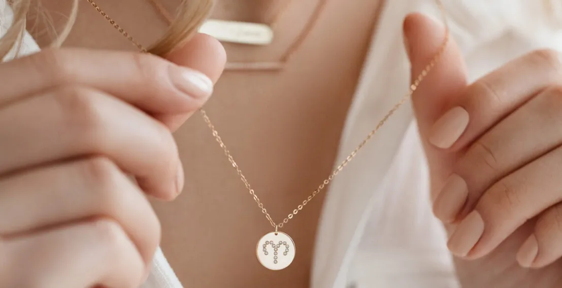 Náhrdelníky a přívěsky - Žluté zlato