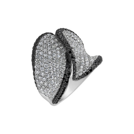 Prsten s černými a bílými diamanty Achilea