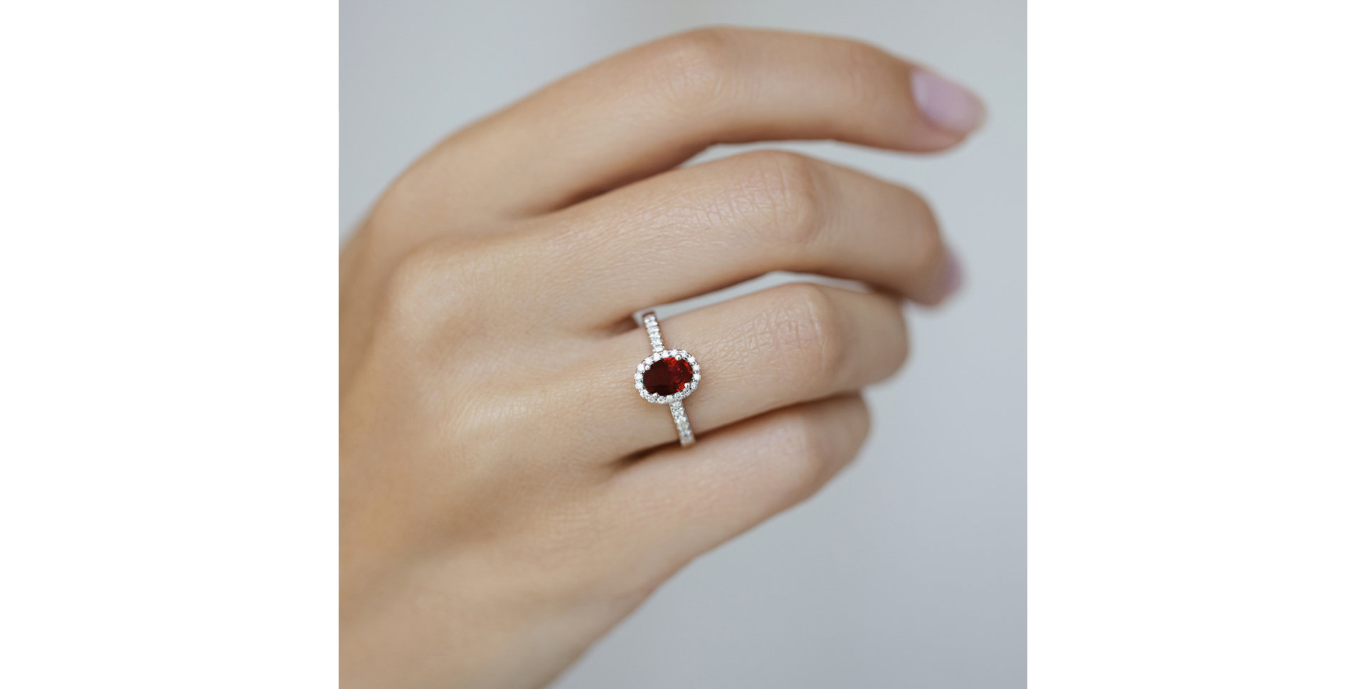 Prsten s rubínem a diamanty Princess Desperation