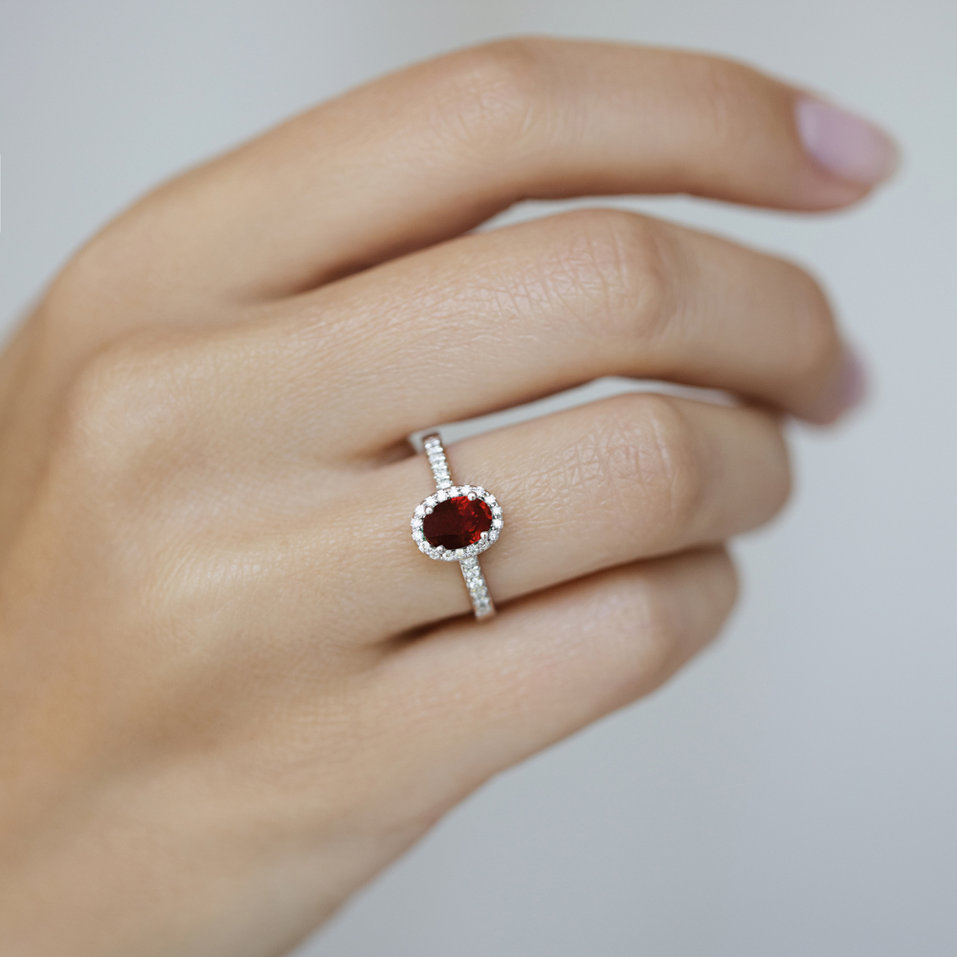 Prsten s rubínem a diamanty Princess Desperation