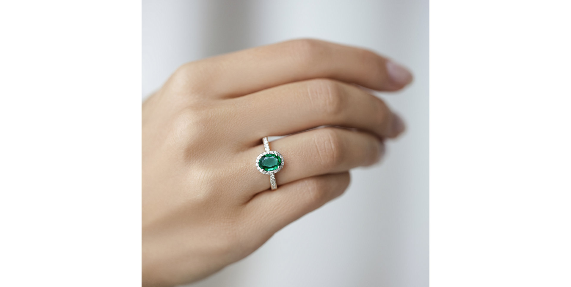 Prsten se smaragdem a diamanty Princess Desperation