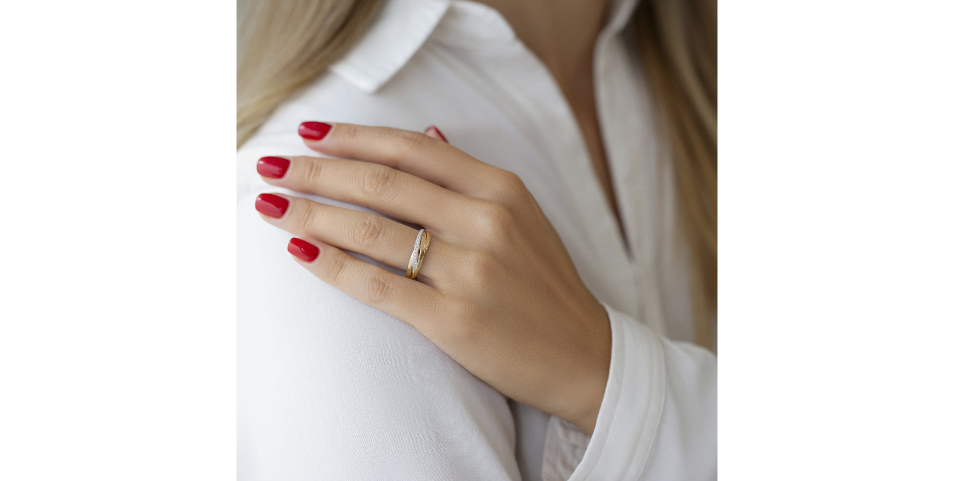 Prsten s diamanty Story Begins