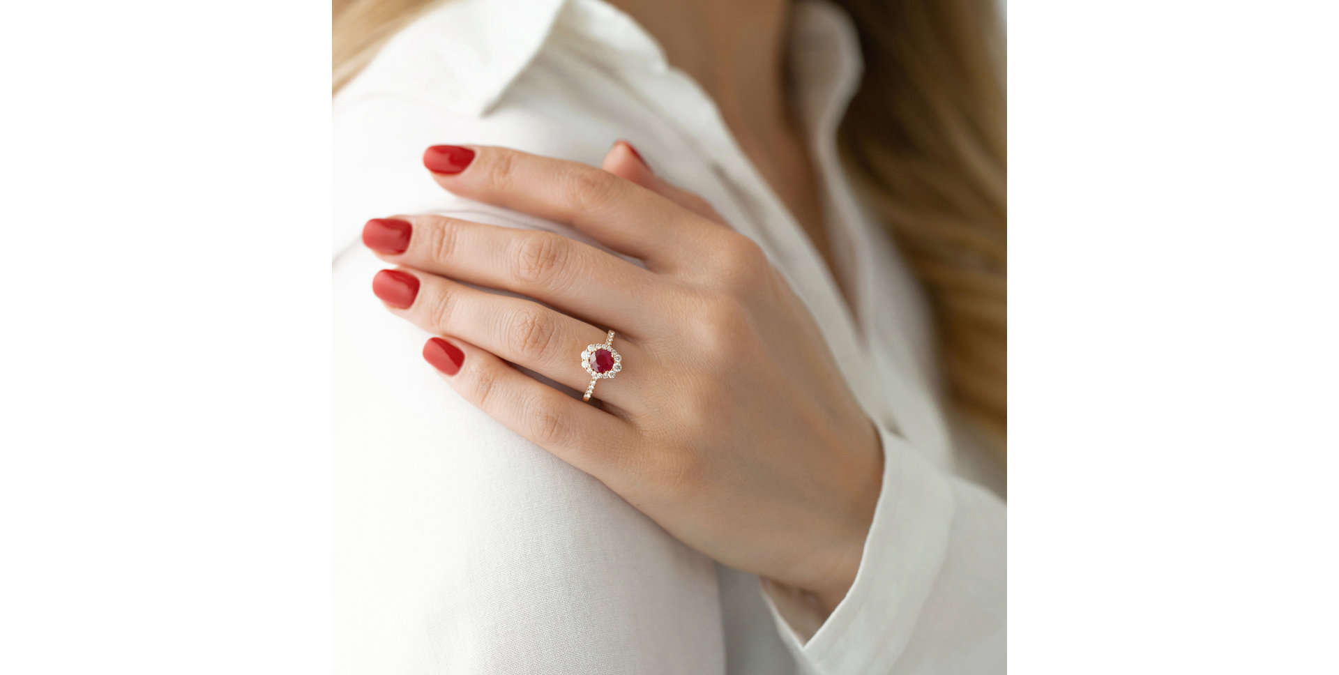 Prsten s rubínem a diamanty Glare