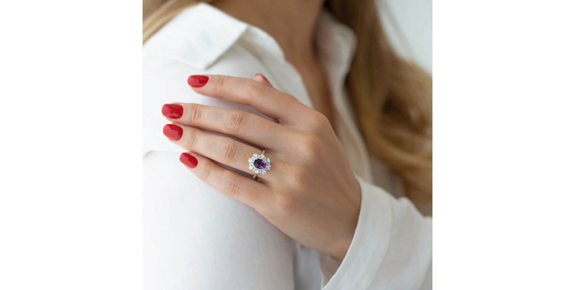 Prsten se safírem a diamanty Fantasy Sapphire