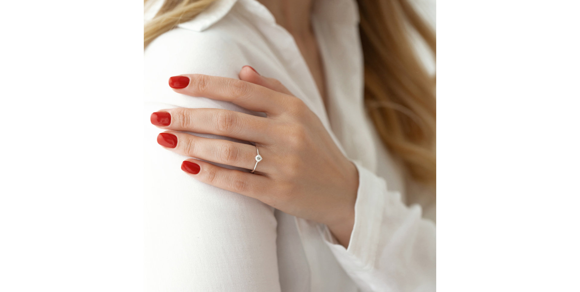 Prsten s diamantem Love Goddess