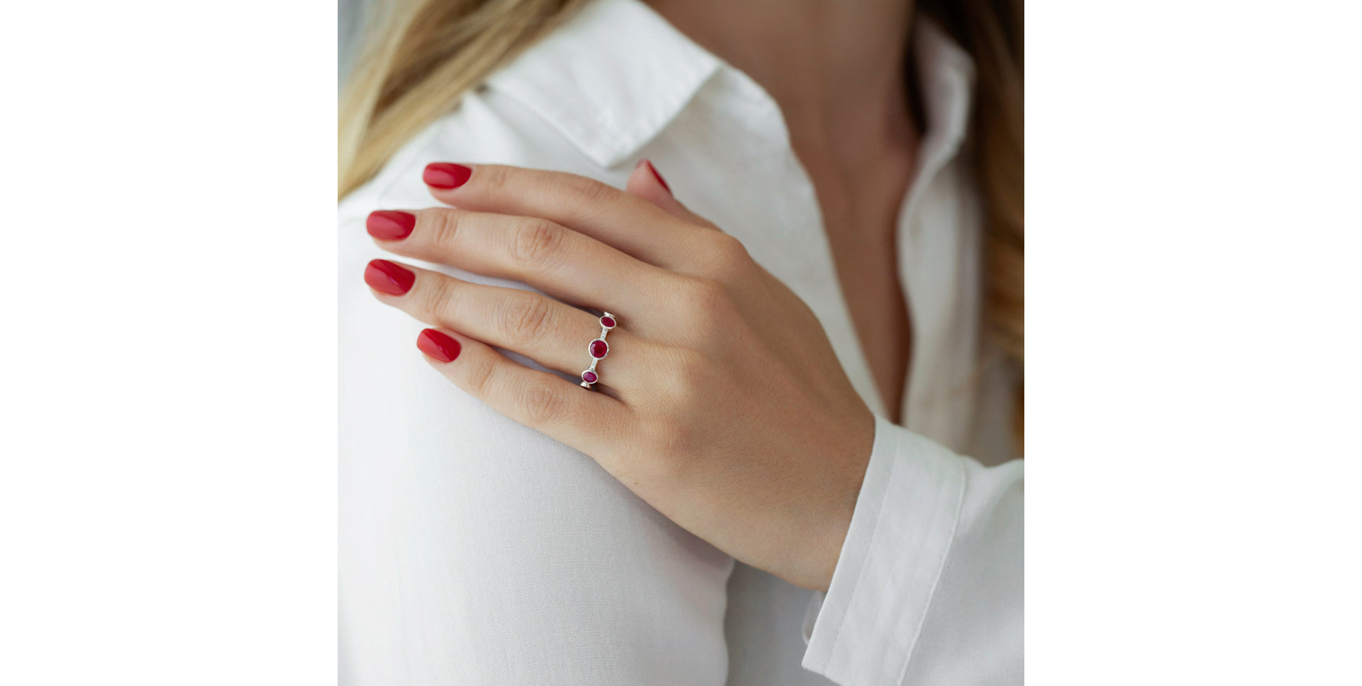 Prsten s černými a bílými diamanty Galaxy of Passion