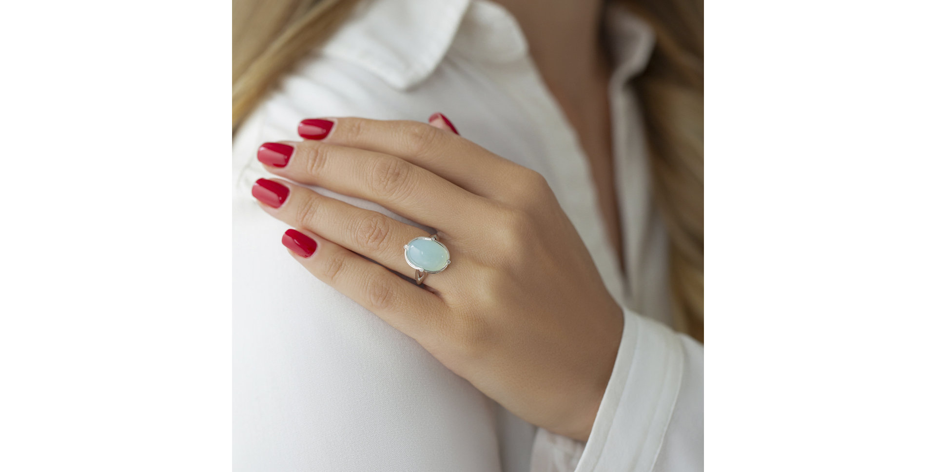 Prsten s chalcedonem a diamanty Noble Touch