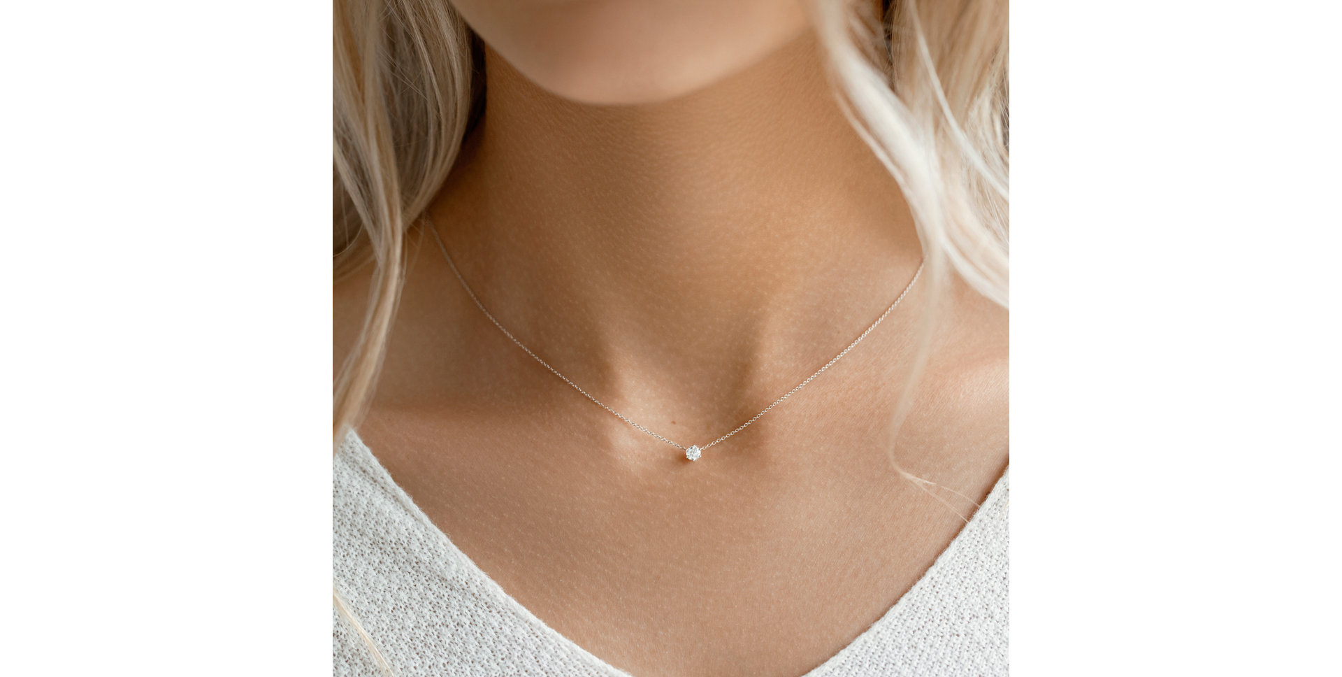 Náhrdelník s diamantem Essential Drop