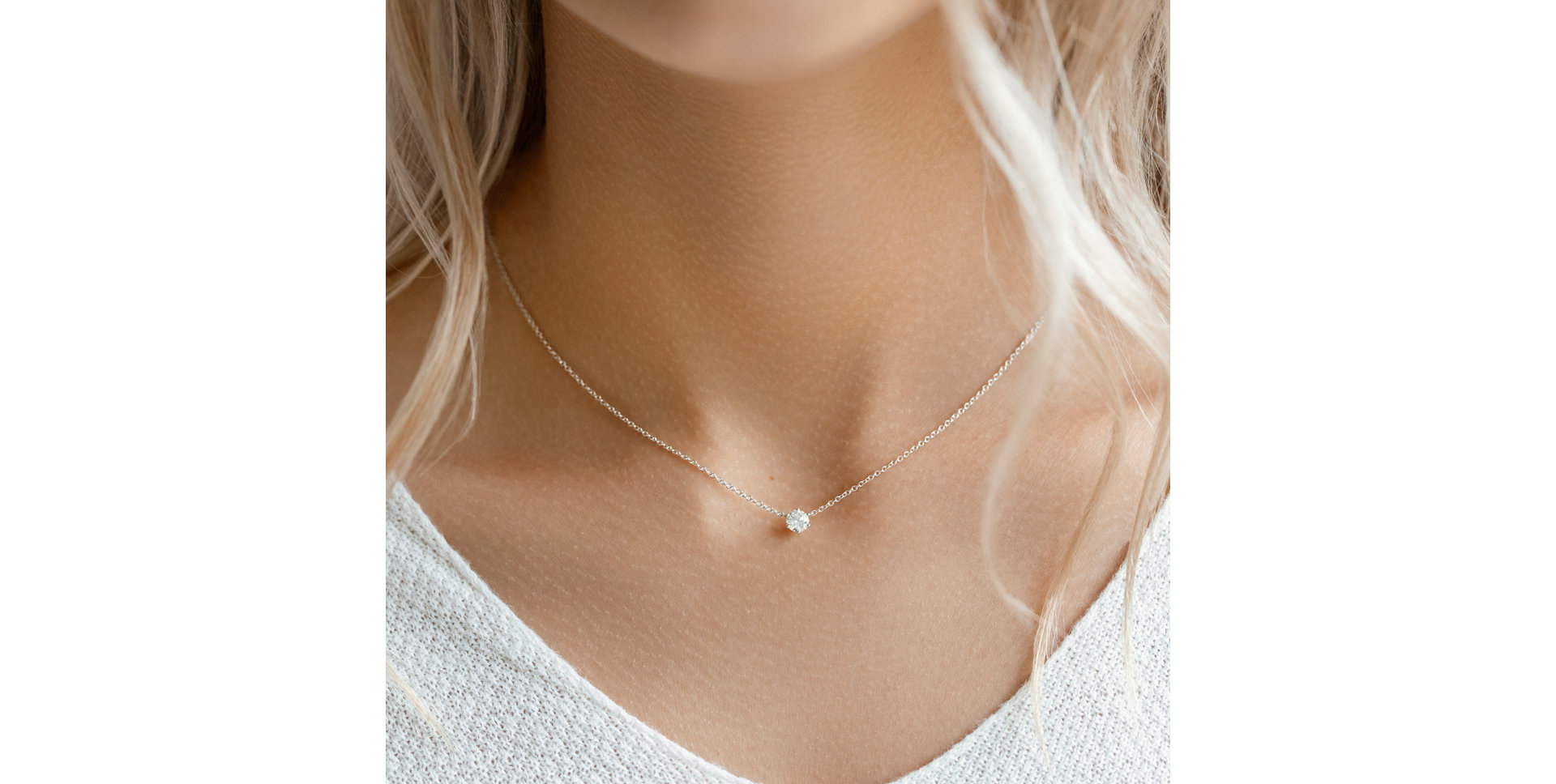 Náhrdelník s diamantem Essential Drop