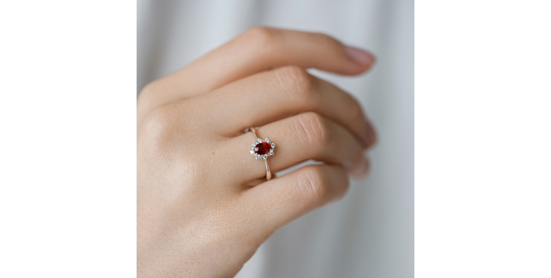 Prsten s rubínem a diamanty Princess Gem