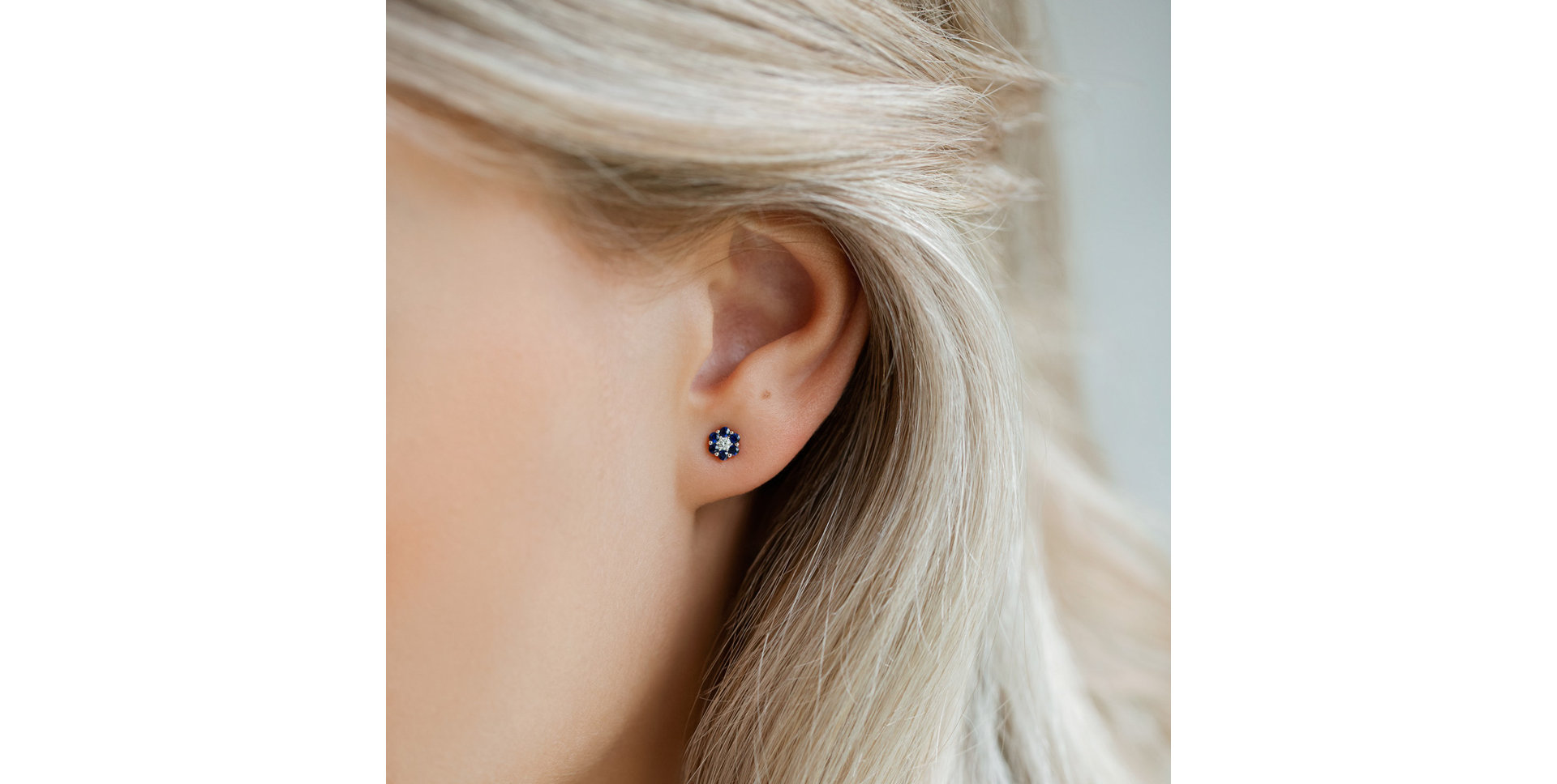 Náušnice s diamantem a rubíny Shiny Flower