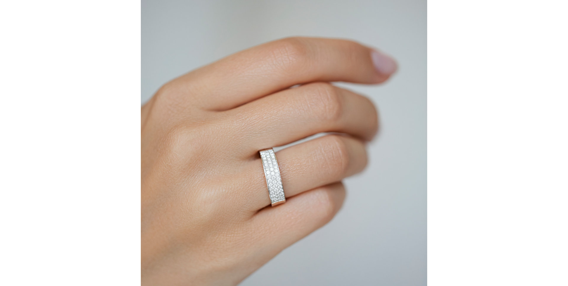 Prsten s bílými, hnědými a černými diamanty Inferno Sing