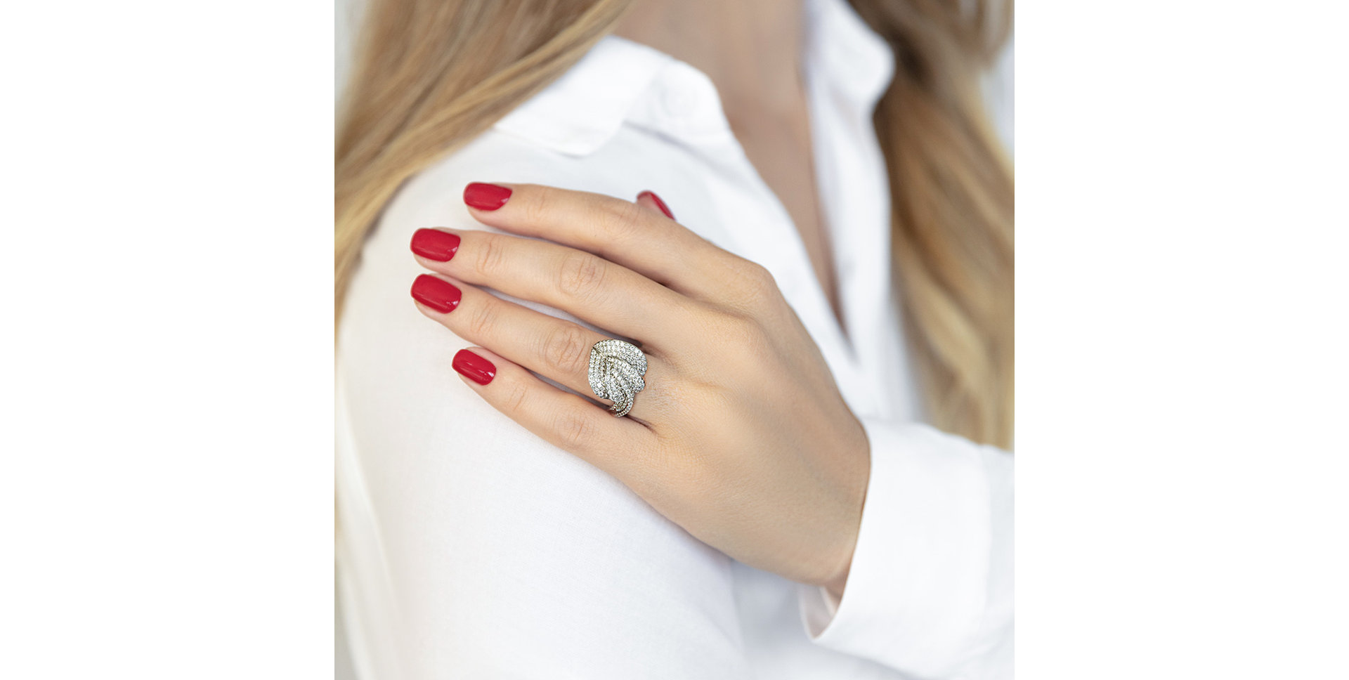 Prsten s diamanty Shiny Burdock