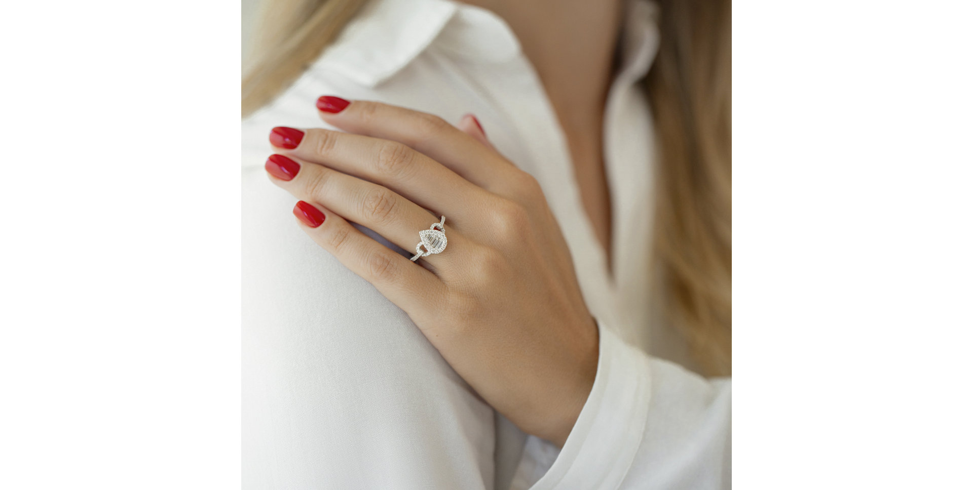 Prsten s diamanty Bumble Bee