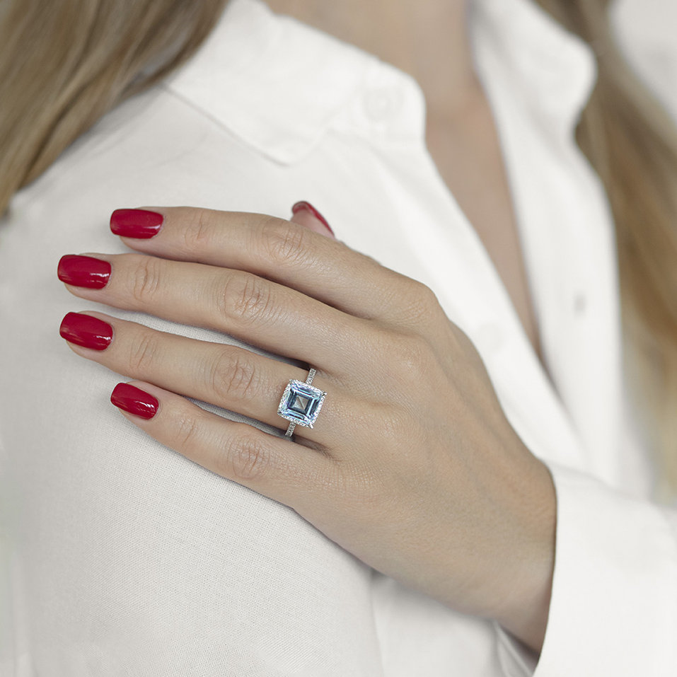 Prsten s topazem a diamanty Perfect Paradox