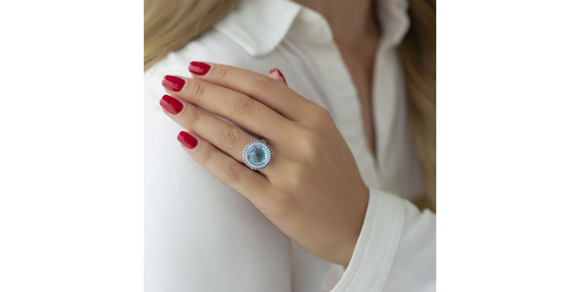 Prsten s topazem, diamanty a safíry Fontanna