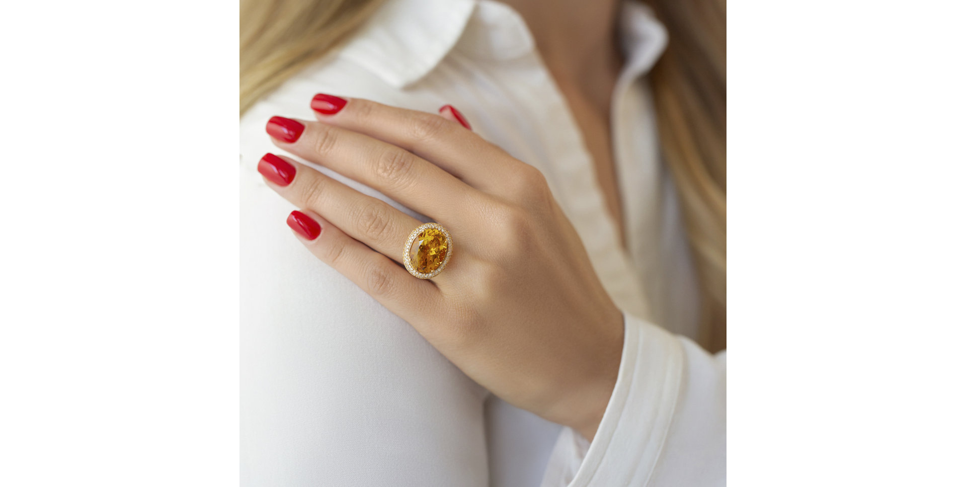 Prsten s citrínem, a safíry Conwenna