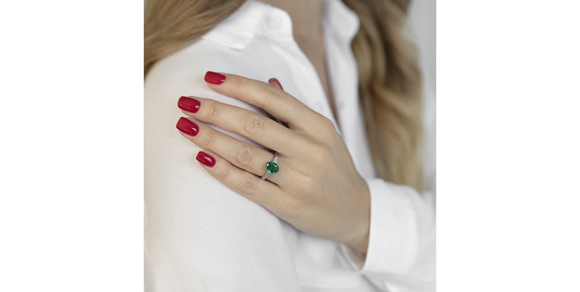 Prsten se smaragdem a diamanty Marguerite