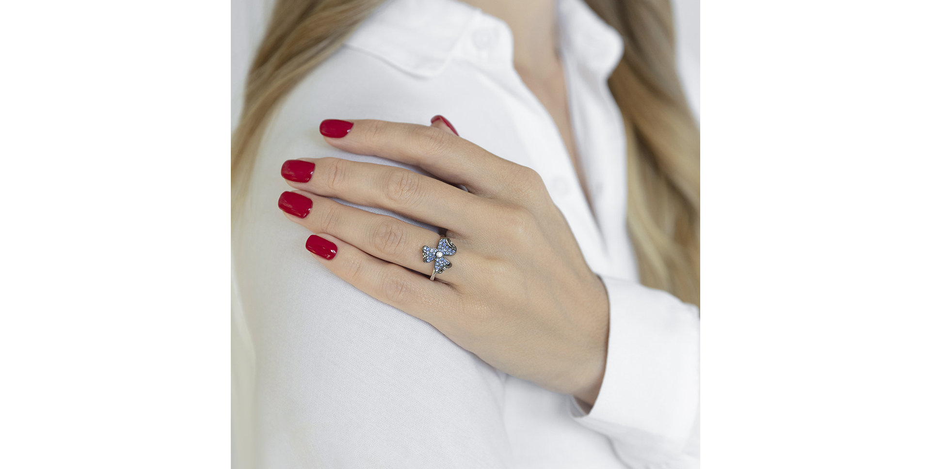 Prsten s diamanty a safíry Beauty Petals