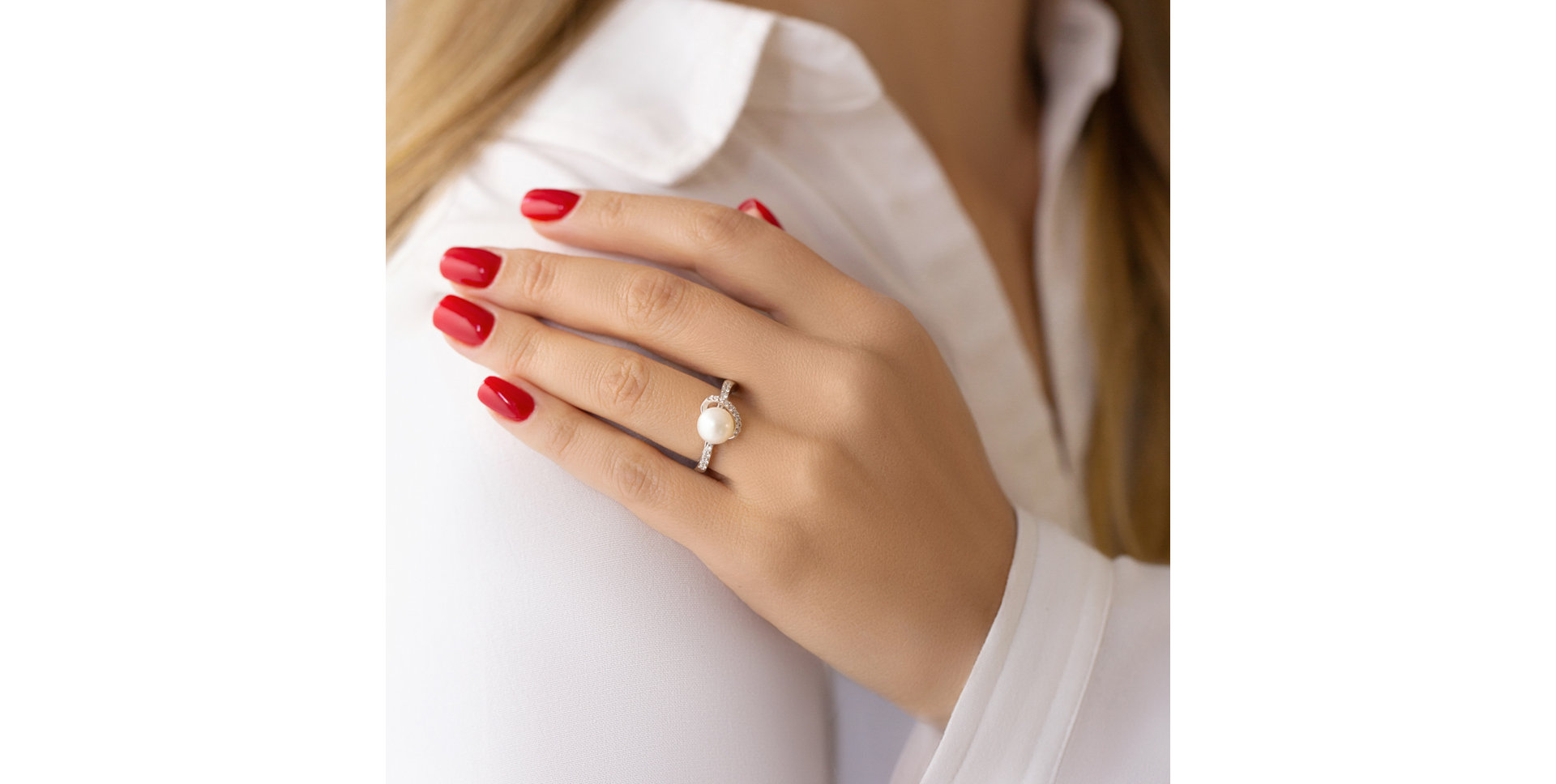 Prsten s perlou a diamanty Graceful Wonder