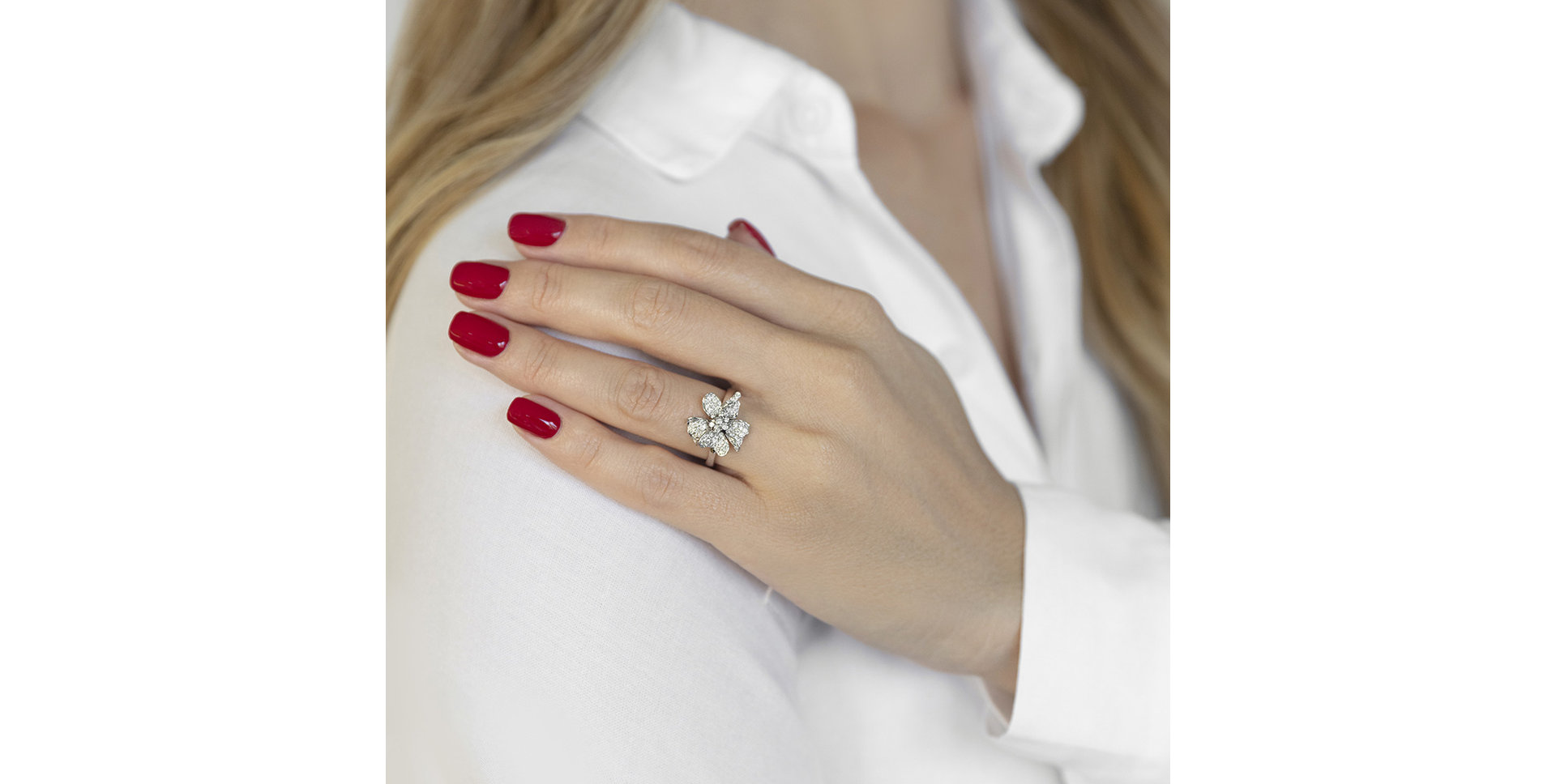 Prsten s diamanty Delfi