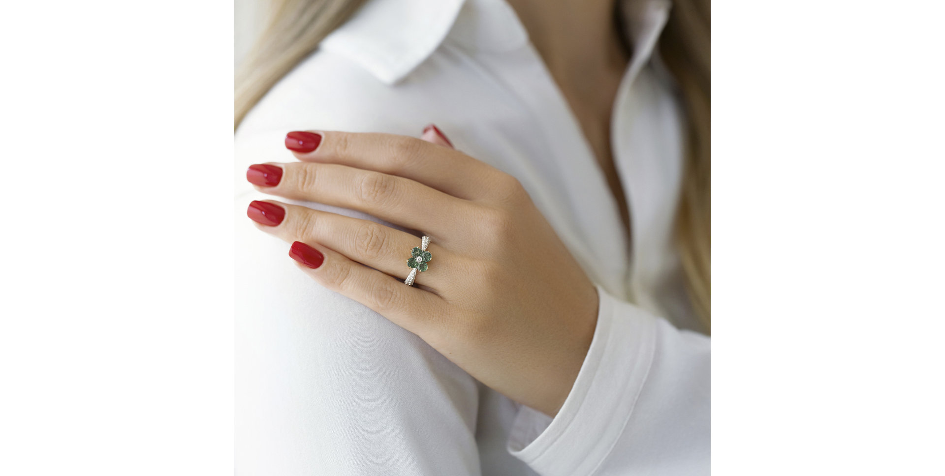 Prsten s diamanty a smaragdy Genoveva