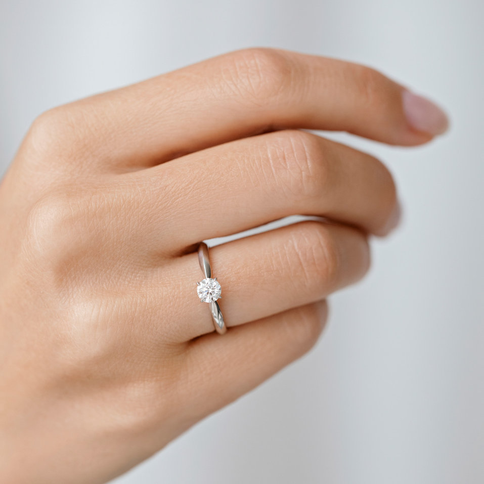 Prsten s diamantem One Love