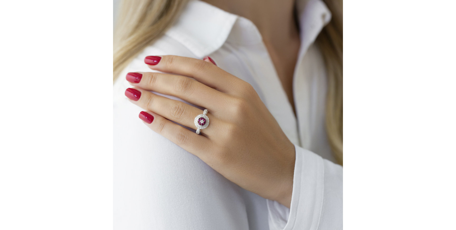 Prsten s diamanty a rubíny Regina