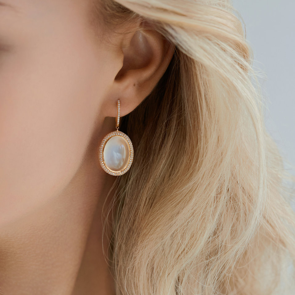 Náušnice s měsíčním kamenem a diamanty Baroque Romance