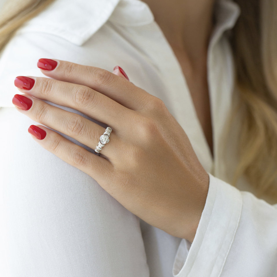 Prsten s diamanty Faustine