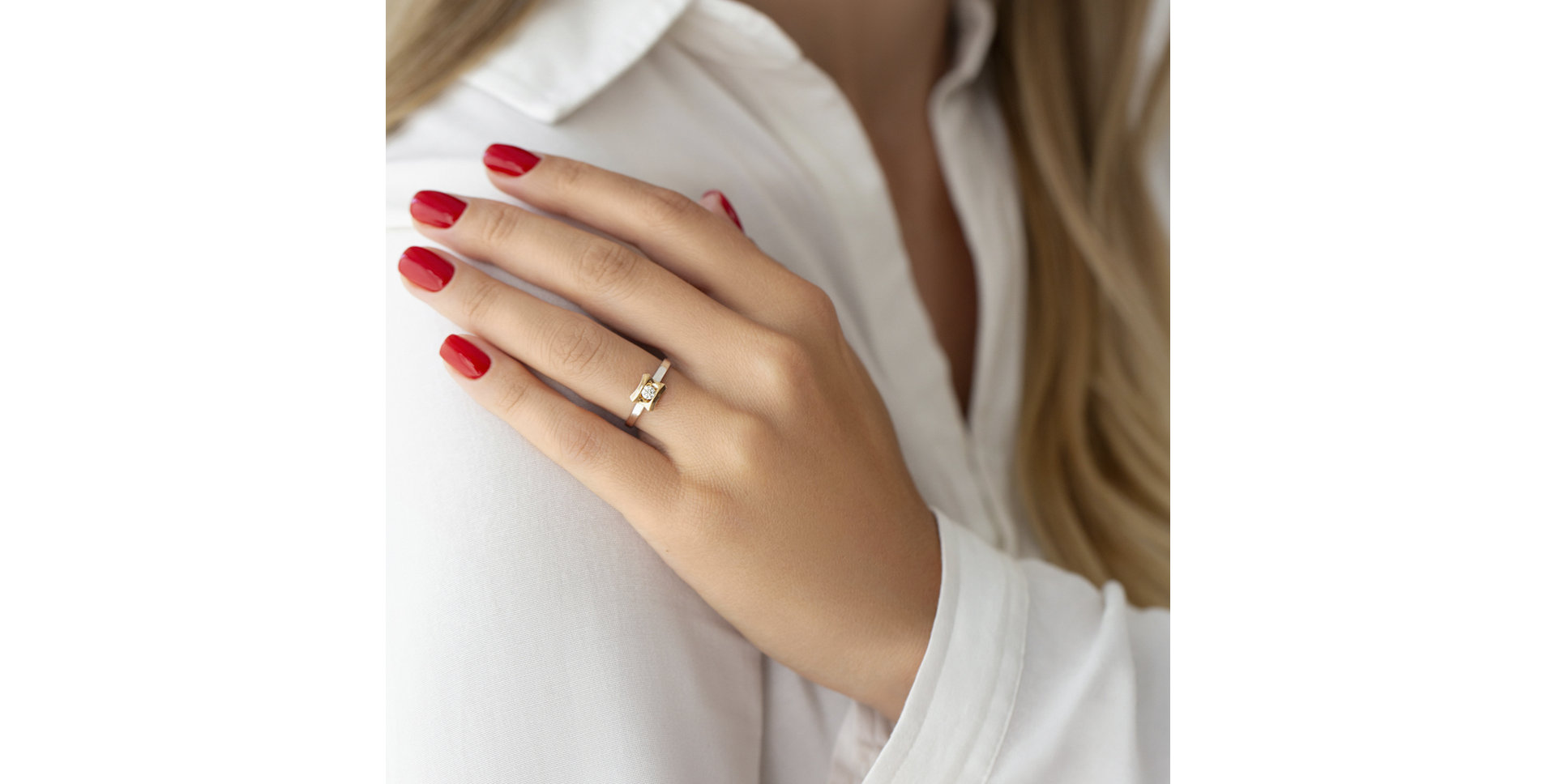 Prsten s diamantem Square Love