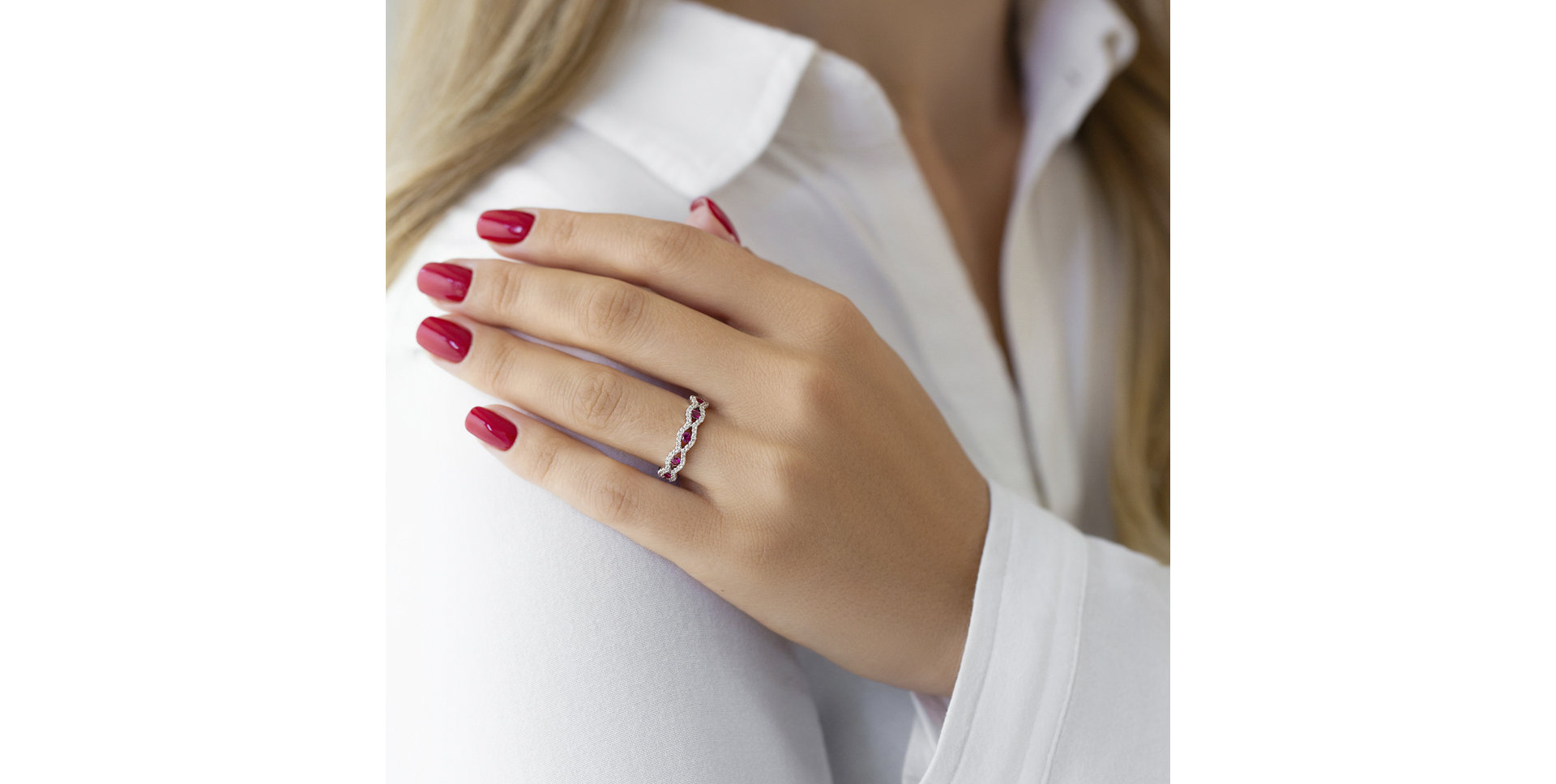 Prsten s diamanty a smaragdy Phoenix