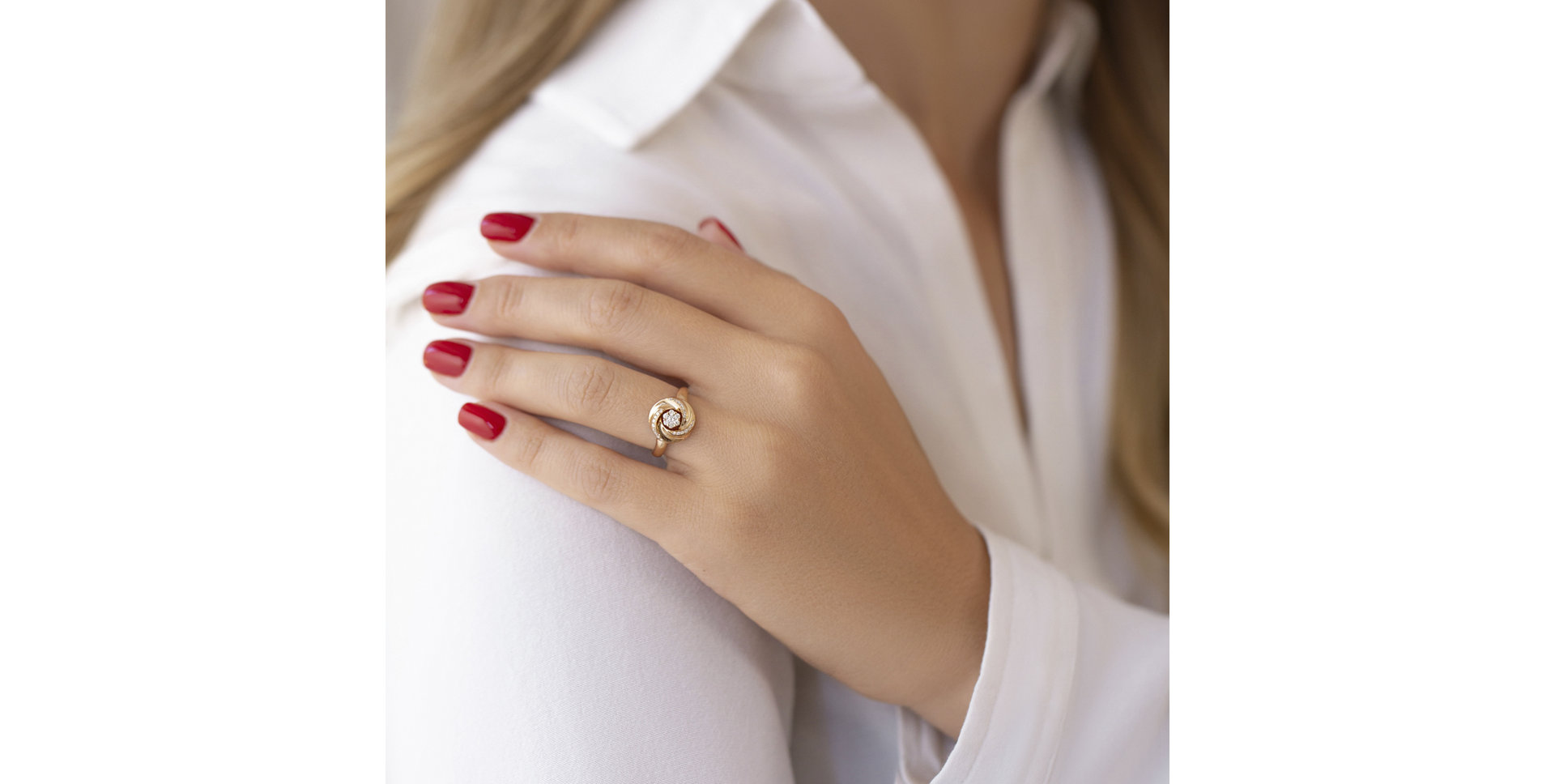 Prsten s diamanty Flower Swirl