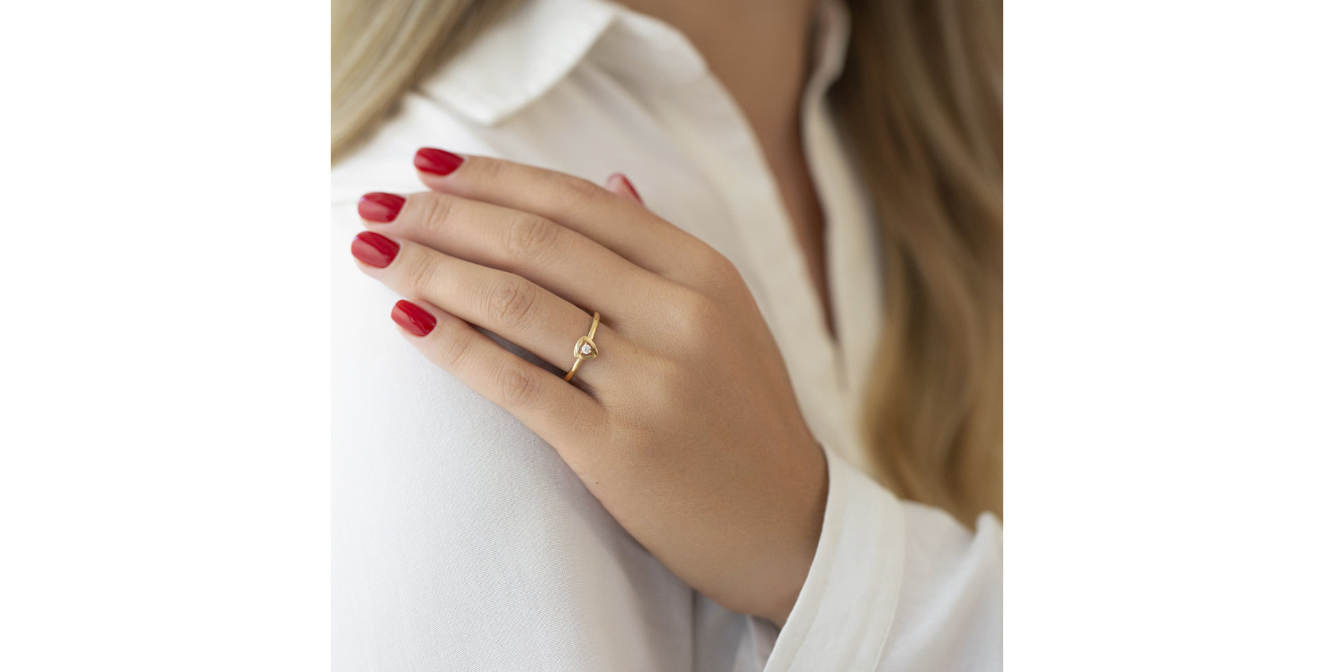 Prsten s diamantem Triangle of Life