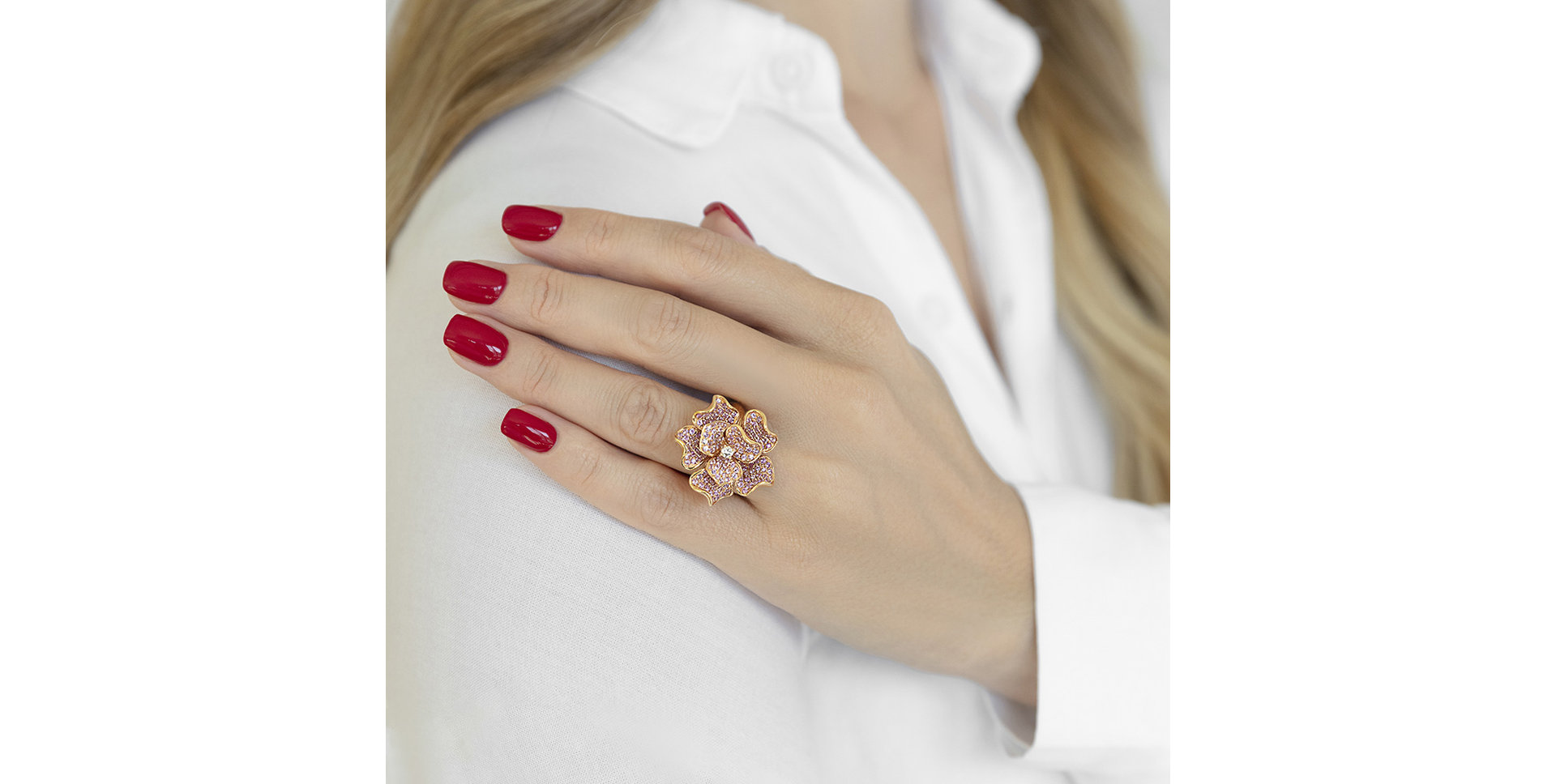 Prsten s diamantem a safíry Rosalinda