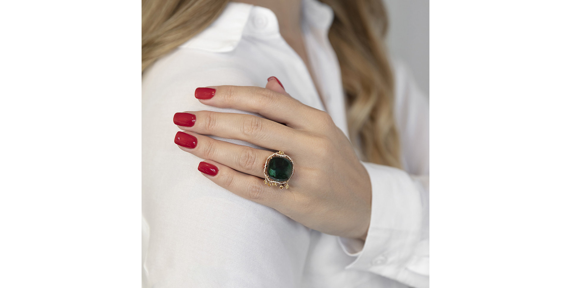 Prsten s diamanty, turmalínem a safíry Dark Princess