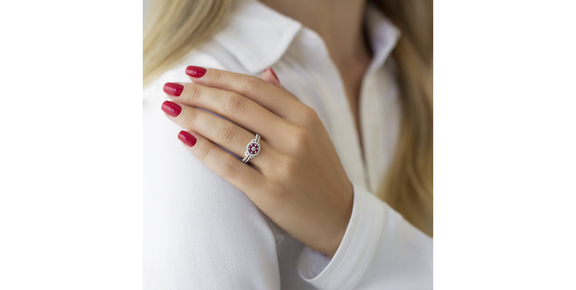 Prsten s diamanty a rubíny Priscilla