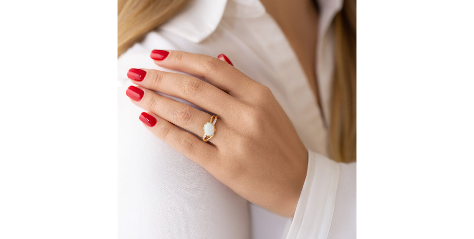 Prsten s opálem a diamanty Exchange Visit