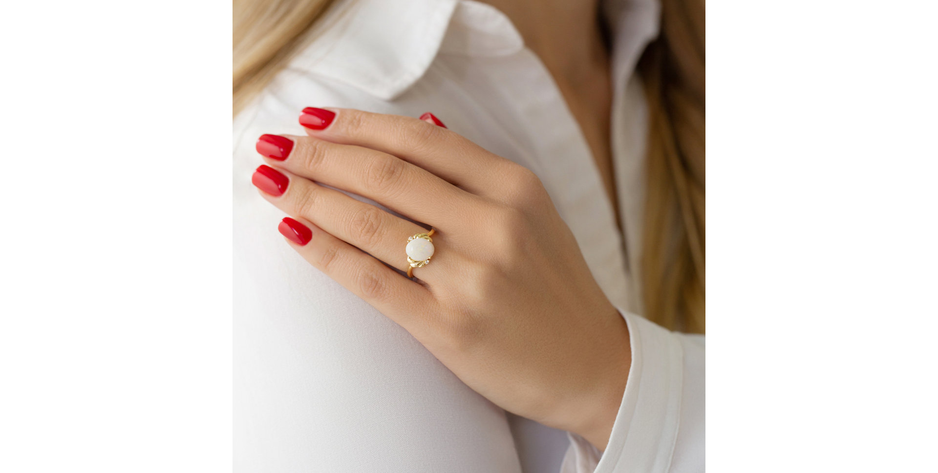 Prsten s opálem a diamanty Ariel Brooks