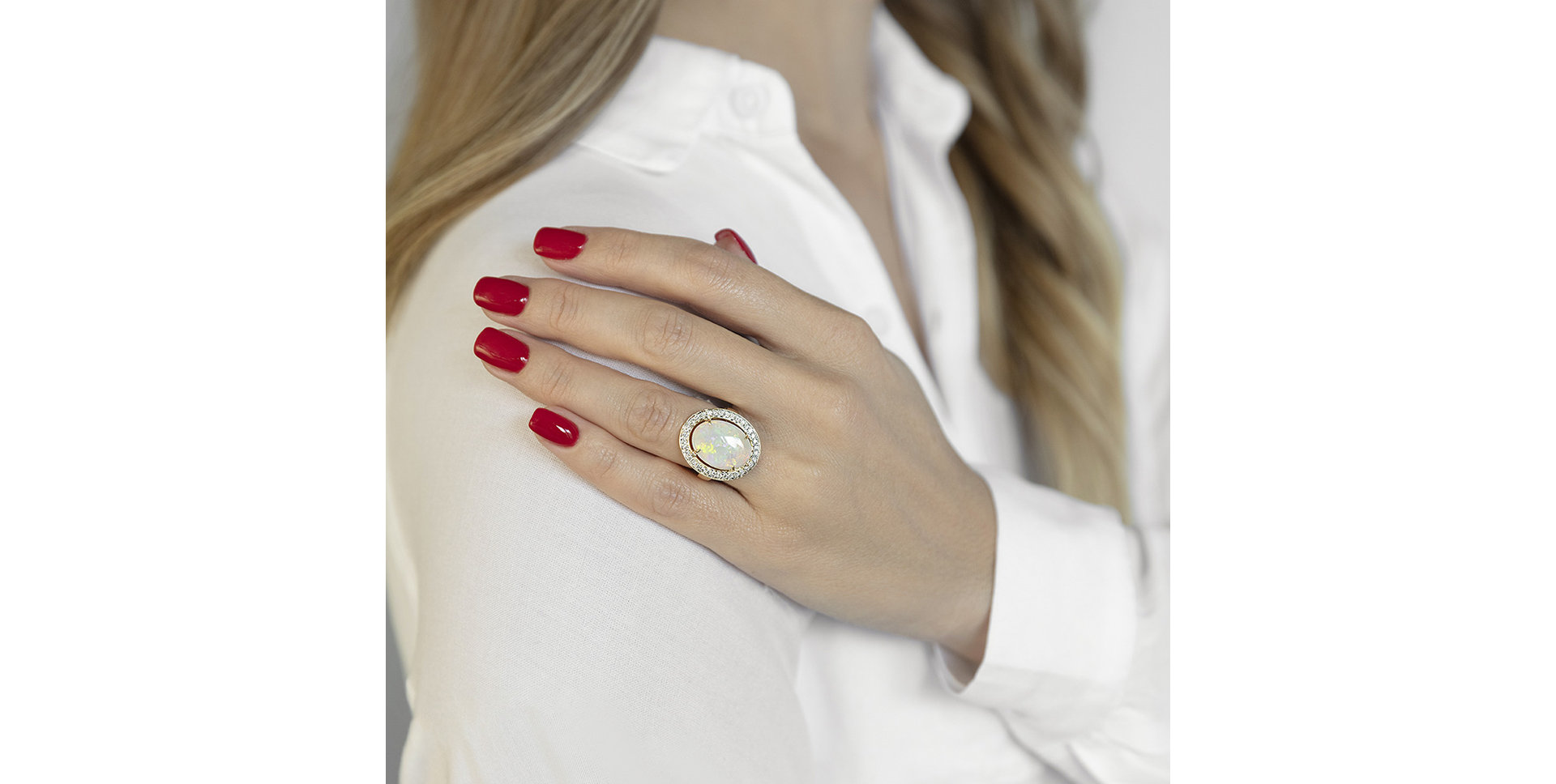 Prsten s opálem a diamanty Leighton