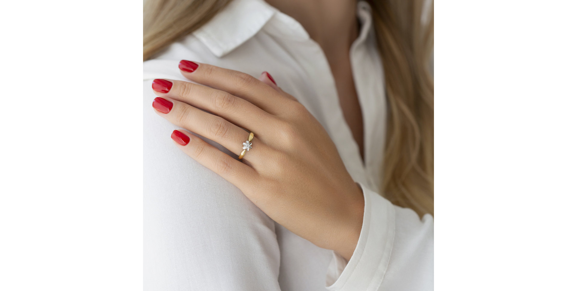 Prsten s diamantem Flower Vibes