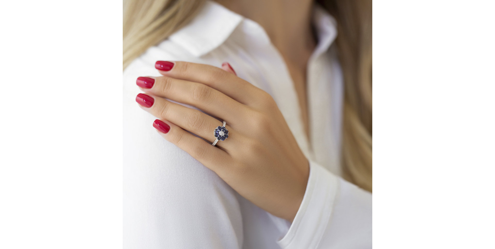 Prsten s diamanty a safíry Athena