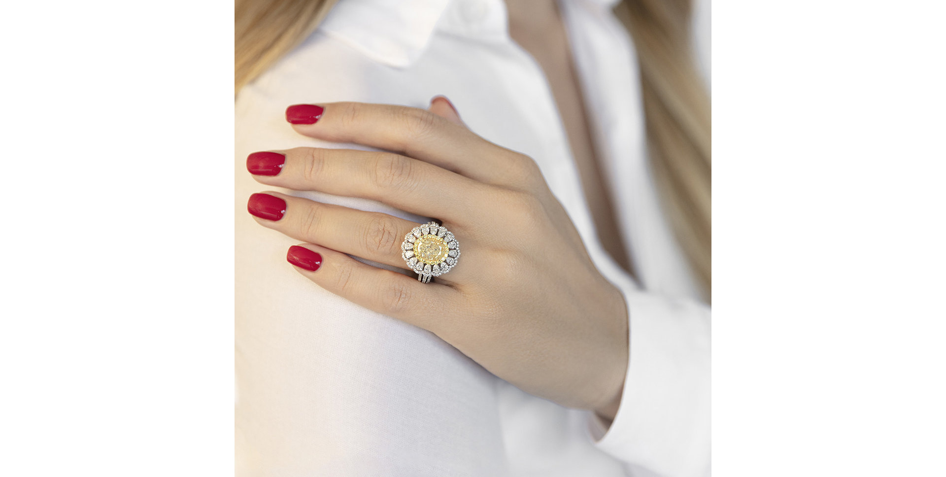 Prsten s bílými a žlutými diamanty Cinderella Charm