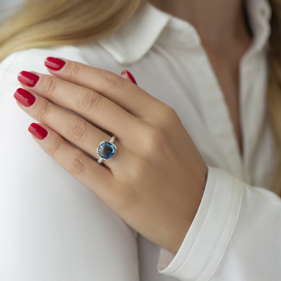 Prsten s diamanty a růženínem Duchess Romance