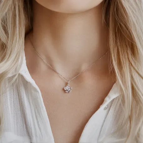 Přívěs s diamanty Laurence Rosa