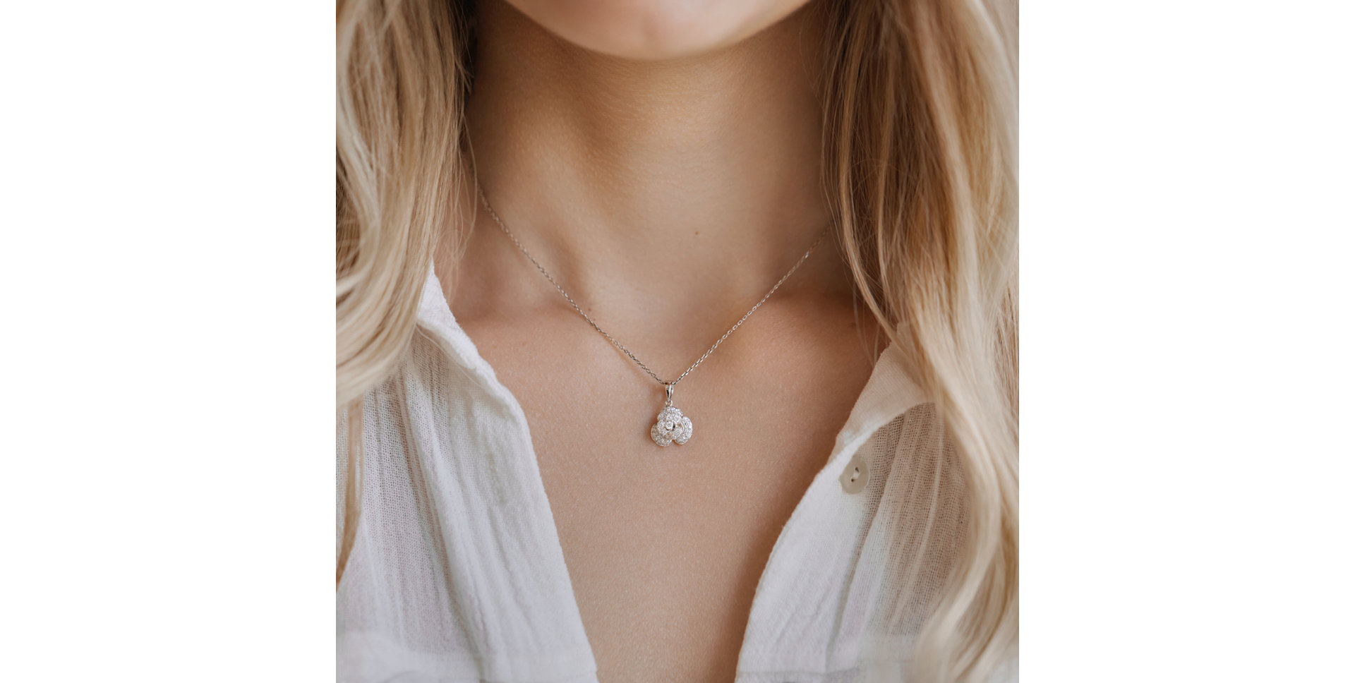 Přívěs s diamanty Fragrant Orchid