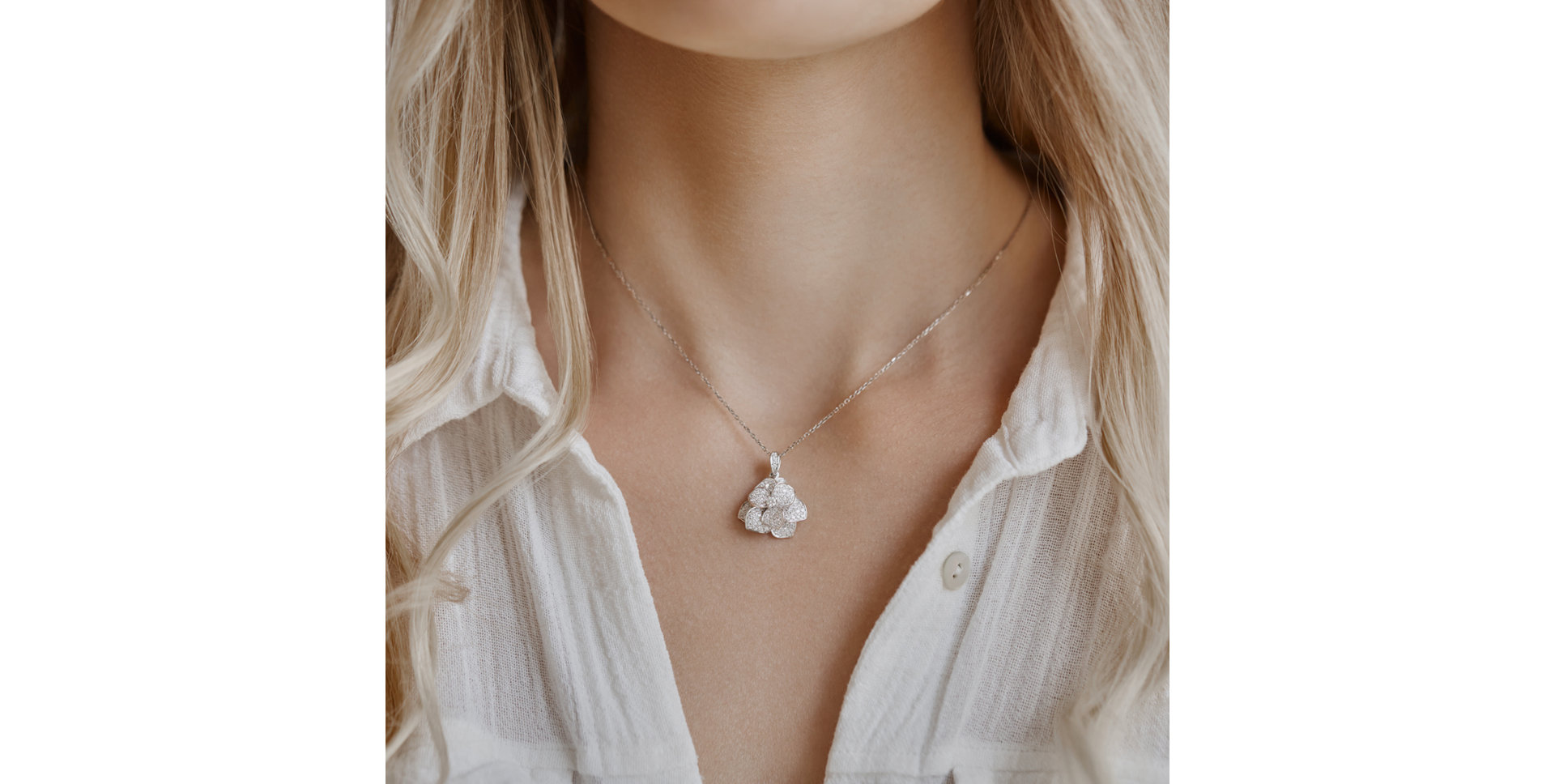 Přívěs s diamanty Bloomy Frederica