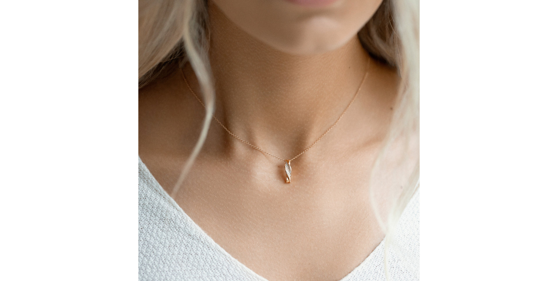 Přívěs s diamanty First Delight