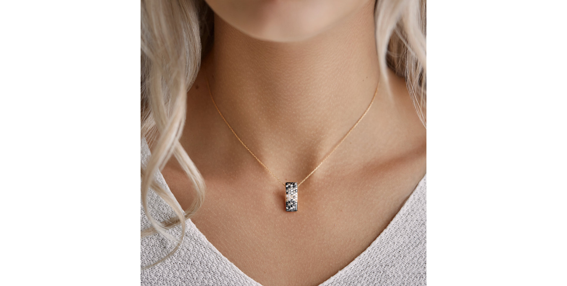 Přívěs s černými diamanty Inferno Night