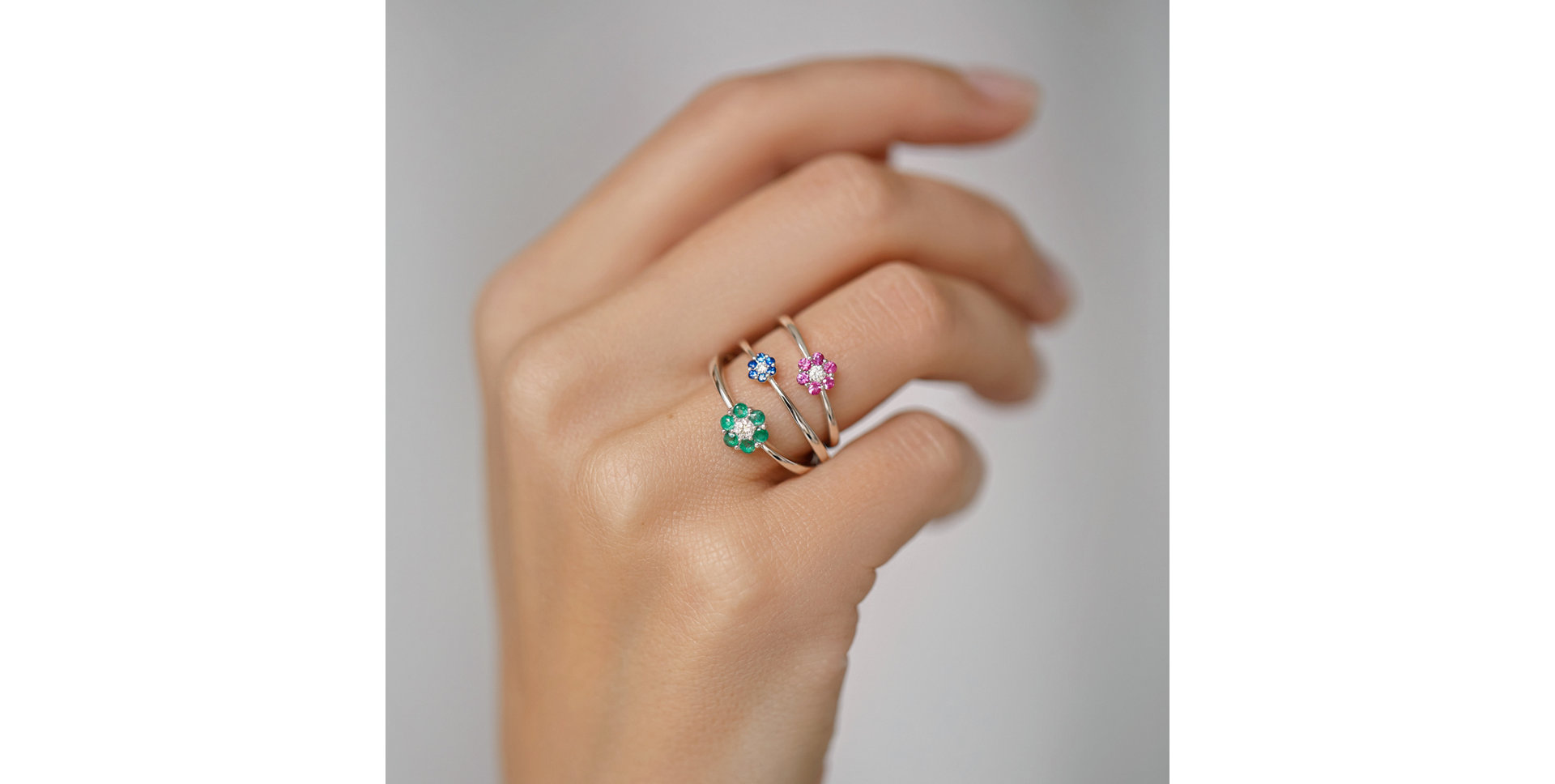 Prsten s diamantem a smaragdy Shiny Flower